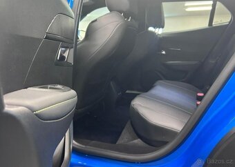 Peugeot 2008 e-2008 GT 50kWh Zaruka 1rok 100 kw - 19