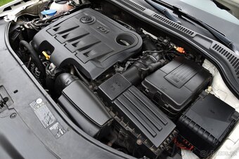 Škoda Superb II 2.0 TDi CR 125 kW 4X4 DSG6 ELEGANCE,FACE,1.M - 19