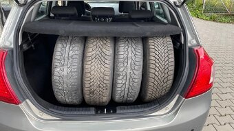 Kia Cee´d, 1.4CVVT / 2X SADA ALU KOL /RV 2/2011 - 19