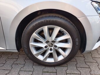 Škoda Superb 3 Combi Style 2.0TDI 140kW DSG Matrix ACC Navi - 19
