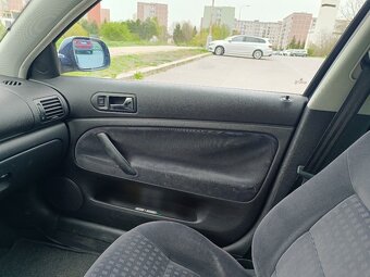 VOLKSWAGEN PASSAT 1,9 TDI 96 KW, r. v. 2002 - 19