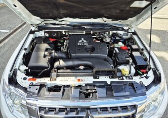 MITSUBISHI PAJERO 3.2DiD 140KW 2016 1 MAJITEL XENON NAVIJÁK - 19