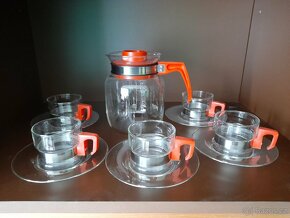 Stare sklo a porcelán - 19