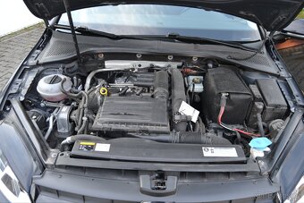 Volkswagen GOLF VII 1.2Tsi 63kw CUP benzín rok 2014 - 19