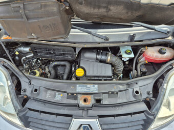 Renault Trafic 2,0 DCi 9.Míst 2x Klima+Topení 199.000Kč - 19