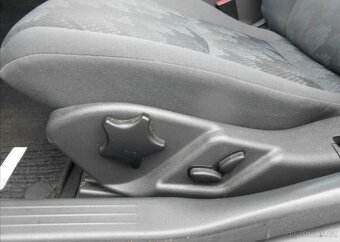 Mercedes-Benz Třídy C 2,2 90 kW Digiklima Seviska nafta - 19