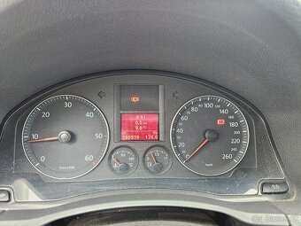 Volkswagen Golf V 2.0TDI - 19