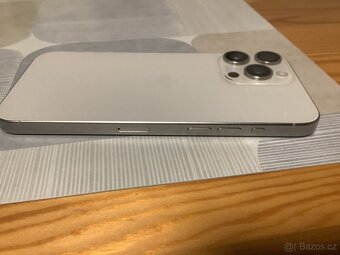 iPhone 15 Pro Max 256gb stříbrný Titan - 19