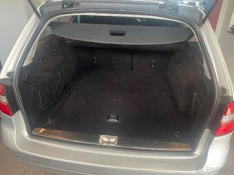MB E 220CDi combi 2011 Aut. slušný stav a km. Elegance - 19