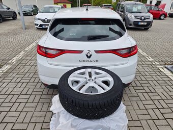 Mégane ZEN 1.3TCe100 75kW po 1. majiteli - 19