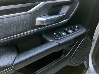 Dodge Ram 1500 5.7 V8 HEMI - 4x4 - 2019 - BIGHORN - 19