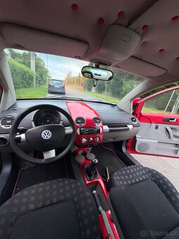 VW NEW BEETLE 2.0 - 19