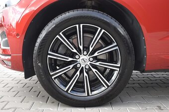 Volvo XC60 2.0B4.INSCRIPTION.AWD.VZDUCH.KAMERY360°.VÝHŘEV - 19