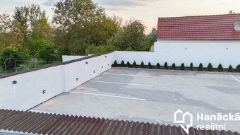 Prodej hezkého bytu 2+kk u Olomouce - 19