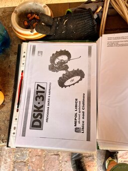 Terra Vari s bohatým příslušenstvím. - 19