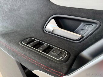 Mercedes-Benz CLA180 AMG,MbuX,Panorama,FaceLift - 19