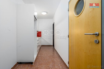 Prodej rodinného domu, 272 m², Jeneč, ul. Západní - 19