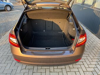 Škoda Octavia, 1.4 TSI 110kW- DSG- STYLE- DPH - 19