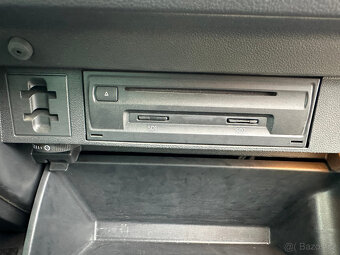 Volkswagen Tiguan 2.0 TDI 110kW/4x4/DSG/Navi - 19