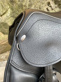 SKOKOVE SEDLO KENTAUR PERSEUS SP POSEDLI 17,5 KOMORA 2 - 19