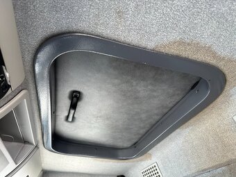 Iveco EUROCARGO 100E18 SHRNOVAČKA E5 - 19