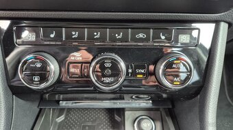 Škoda Superb 2.0 TDi 110kw DSG 2020 ZÁRUKA - 19