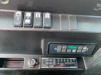 Takeuchi TB 2150R 1727MTH - 4xlžíce - 19