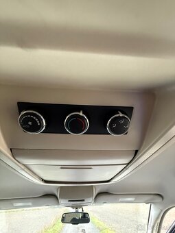 Chrysler Grand Voyager 2.8 CRD 120 kW - 19