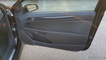 OPEL ASTRA GTC 2.0T OPC - 19