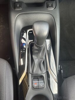 Toyota Corolla 2023 | 1.5L Benzín | 92 kW | 21 043 km | Aut - 19