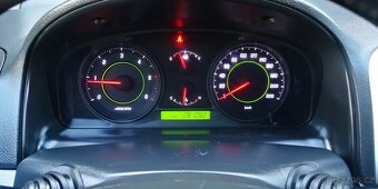 Chevrolet Captiva 2,0 VCDi - 16V - 110kw. . 4X4 - 7 MÍSTNÉ - 19