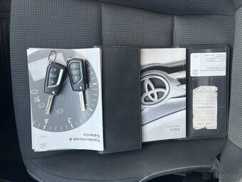 TOYOTA RAV4 2.0D D4D 105 KW,1.MAJ.MANUÁL,TAŽNÉ,NAVI,KAMERA - 19