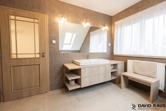 Prodej rodinného domu 4+kk s bazénem (140,4 m2) a zahradou,  - 19