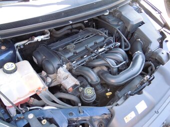 Ford Focus 1.6i 74kw(100hp) r.v.4/2011 - 19