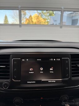Opel Vivaro 2019 2.0 Turbo D - 19