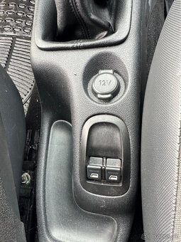 Peugeot 206+ - 19