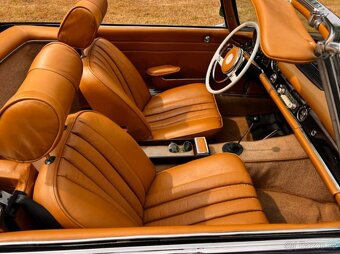 Mercedes-Benz 230 SL Pagode (W113), r. v. 1964 - 19