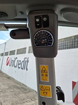 Deutz-Fahr Agrotron 6210 TTV + čelný nakladač STOLL - 19