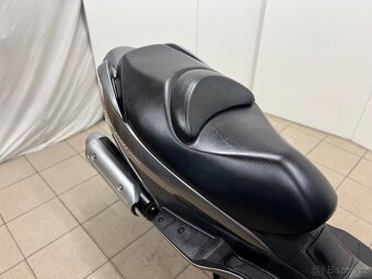 SUZUKI BURGMAN 200 - 19