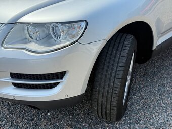 VW Touareg 2.5tdi 128kw facelift /MANUAL/PRUŽINY/3.5T TAŽNÝ/ - 19