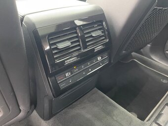 Prodá Volkswagen Touareg 3,0 TDI AT, LED Matrix - 19
