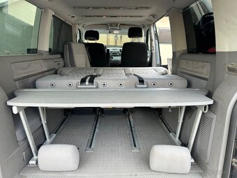 VW Multivan 4x2, 2,5 TD 96 kw,spací lavice,7 míst,tope - 19