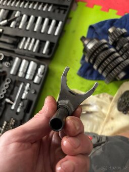 Klikova hridel ojnice prevodovka spojka Suzuki Gsxr750 00-03 - 19