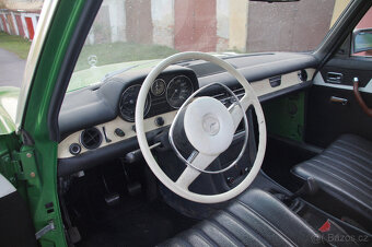 Mercedes W 115 - 19