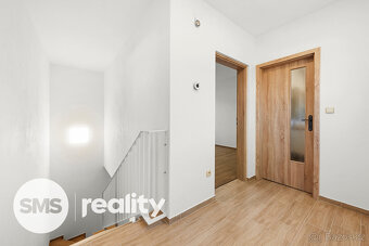 Prodej moderní novostavby řadového rodinného domu 3+kk s gar - 19