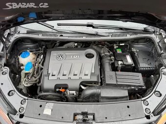 VW Touran 2.0 TDI 103kW,Highline,7.Míst,1.Majitel,Webasto. - 19
