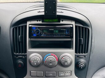 Hyundai H1 2.5 CRDi 125KW MANUÁL SERVISKA TAŽNÉ ZAŘÍZ 2300KG - 19