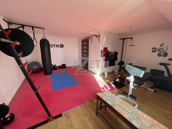 Prodej, rodinný dům 206 m2, pozemek 560 m2, Šenov, ul. Petřv - 19