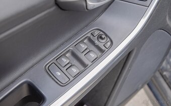 Volvo XC60 D3, 100kW, 6MT - 19