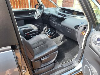 Renault Grand Espace 2.0dCi 127kW Panorama REZERVACE - 19